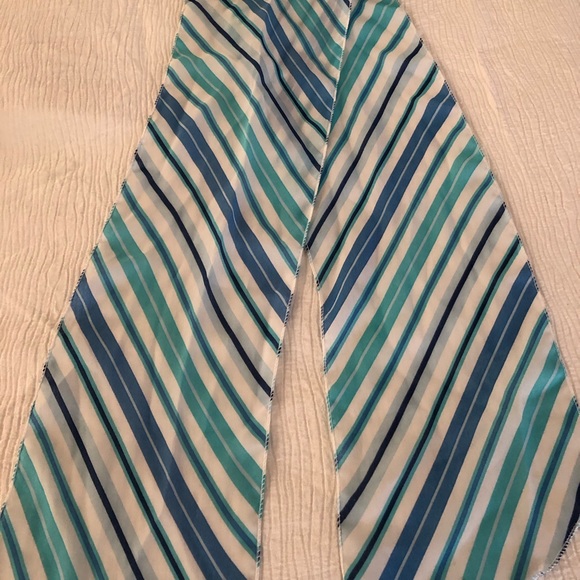 2 scarfs - Picture 2 of 3